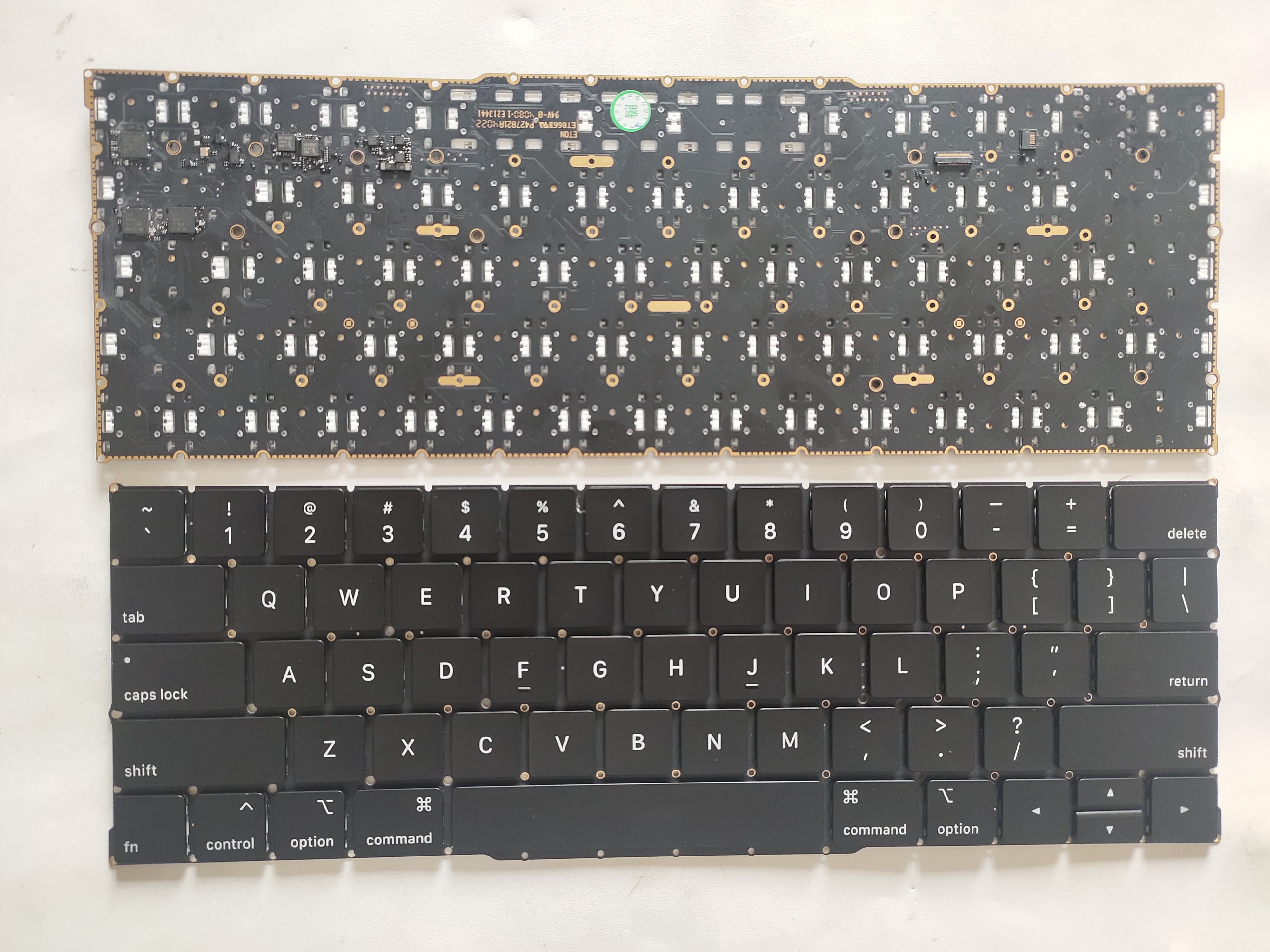 Picture of New Replacement Laptop Keyboard For APPLE A2159 small carriage return BLACK Backlit US Layout